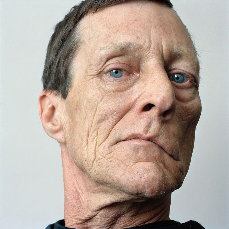 Ceci nest pas un visage. Title: Time Artist: Kim Laughton This is a CG rendered face, not a photograph. It was modelled using ZBrush and rendered with Arnold. It took 32 hours to render. I wonder how long it took Kim Laughton to model/sculpt it? More Hyper-realistic CG on the HyperRealCG Tumblr.